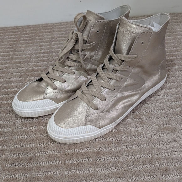 NWOB Tretorn Marley Metallic High-Top Sneakers 12 - Picture 3 of 9